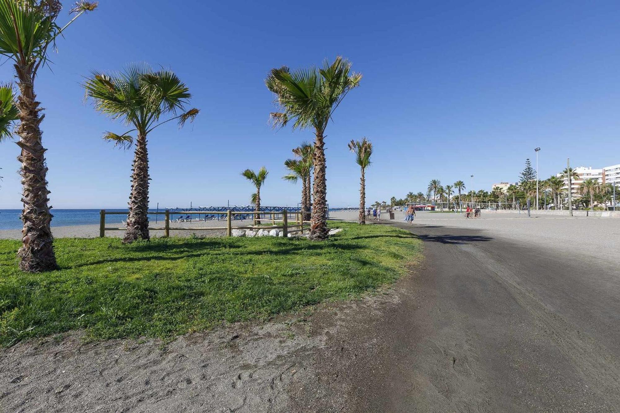 Apartamento Azucarera Playa Torre Del Mar Bagian luar foto