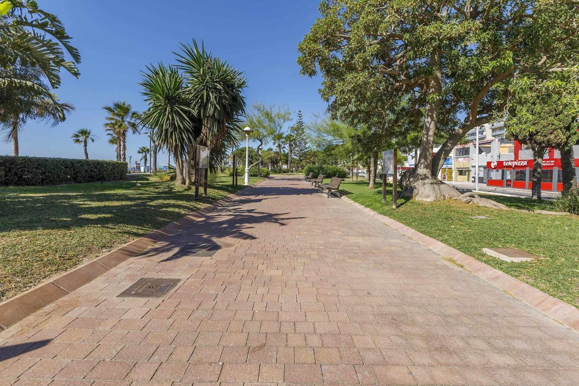 Apartamento Azucarera Playa Torre Del Mar Bagian luar foto